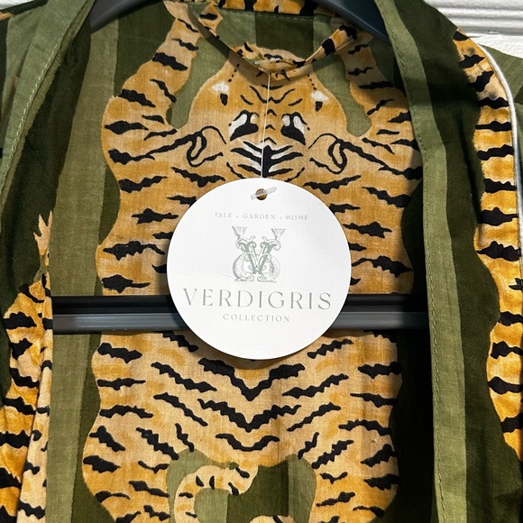 Verdigris Tiger Robe - Picture 5 of 6